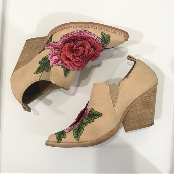 Jeffrey Campbell Roseola Bootie - Picture 2 of 5